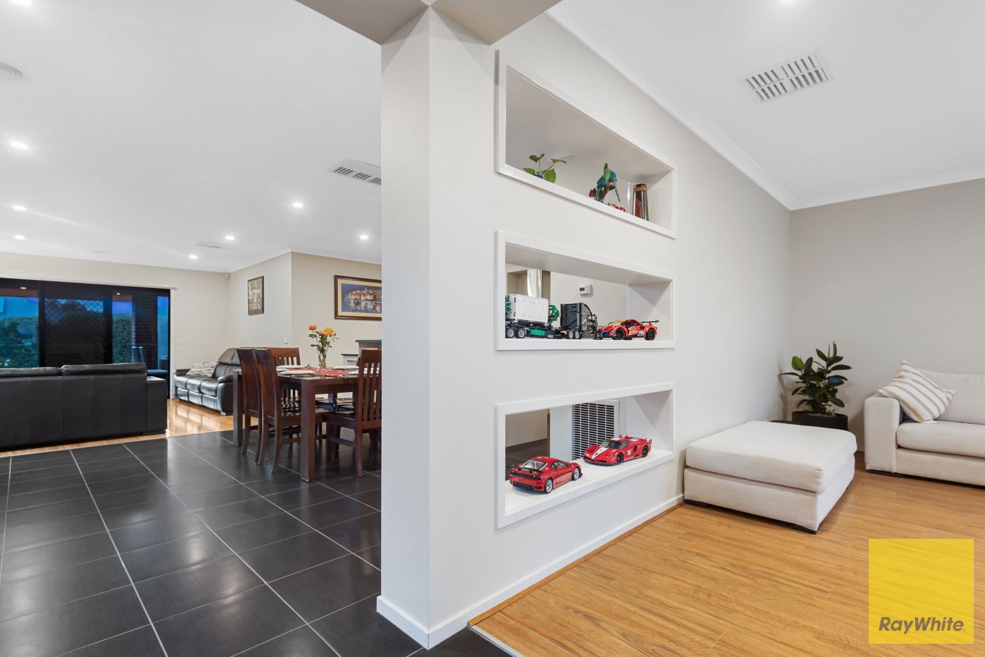5 Montezuma Avenue, Truganina VIC 3029, Truganina - Thumbnail 4