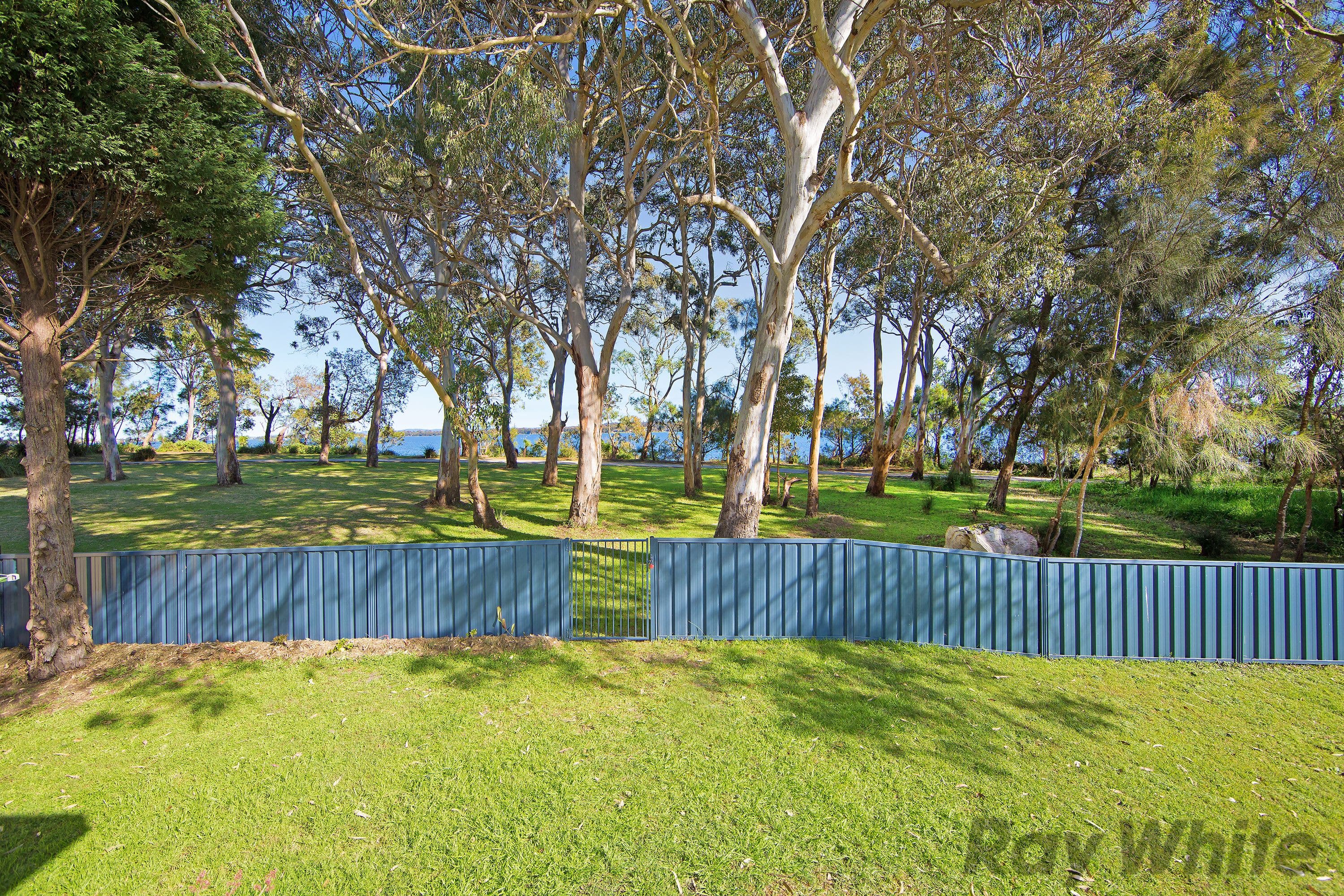 240 Buff Point Avenue, Buff Point - Image 1