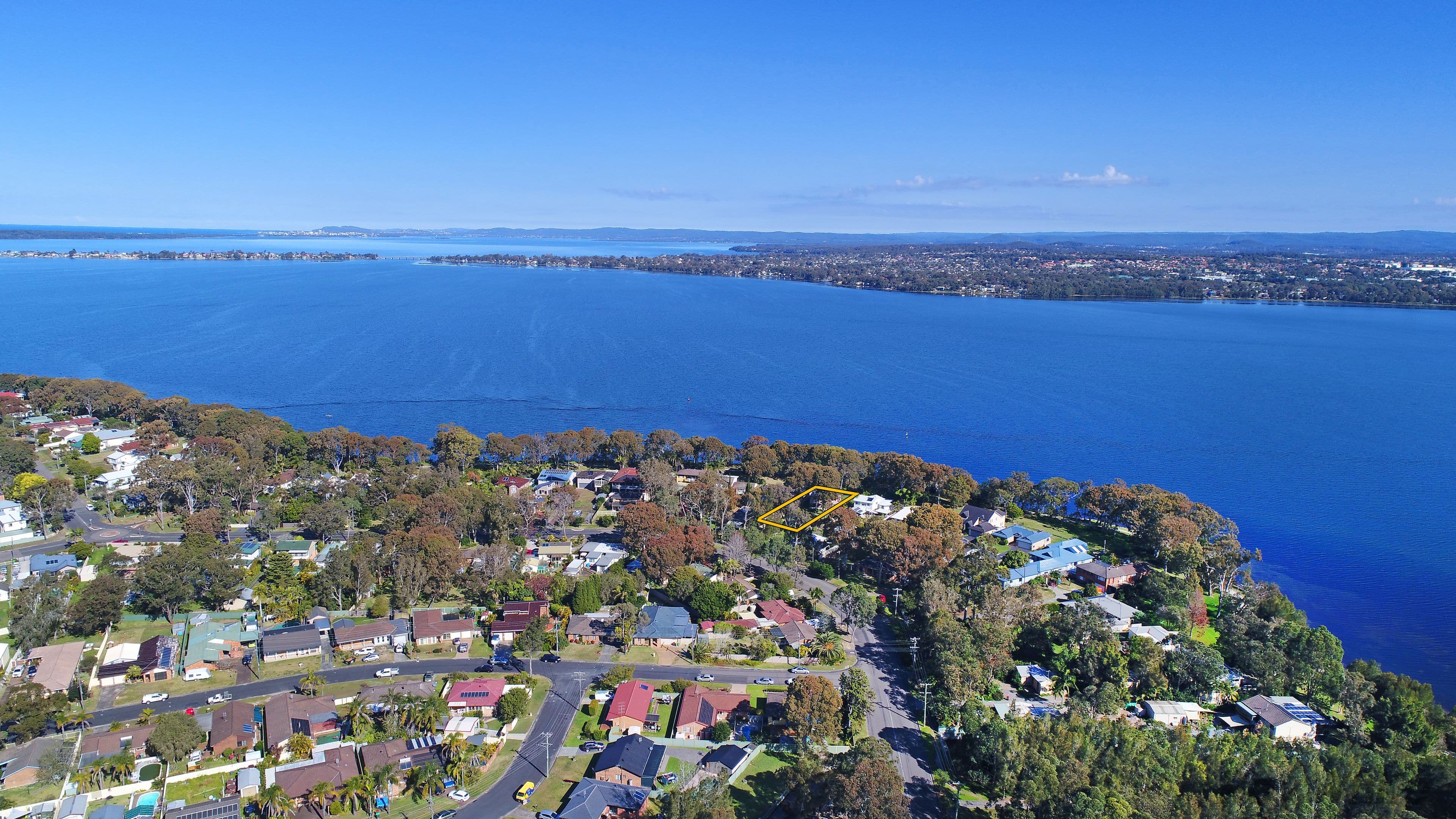 240 Buff Point Avenue, Buff Point - Thumbnail 3