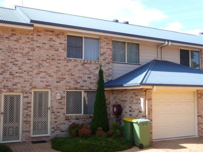 27 Gladstone Street, NEWTOWN QLD 4305, Newtown - Image 1