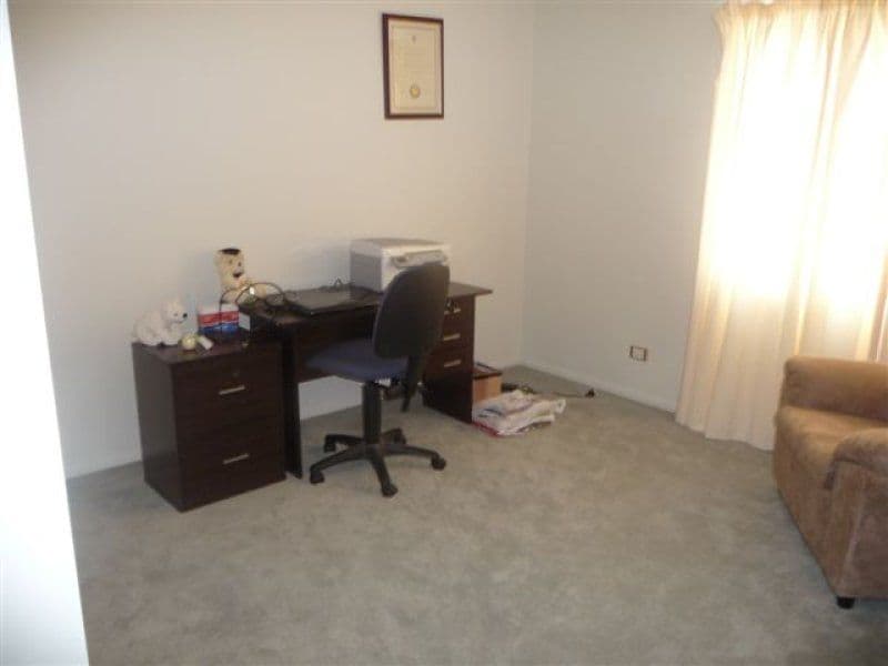 27 Gladstone Street, NEWTOWN QLD 4305, Newtown - Thumbnail 5