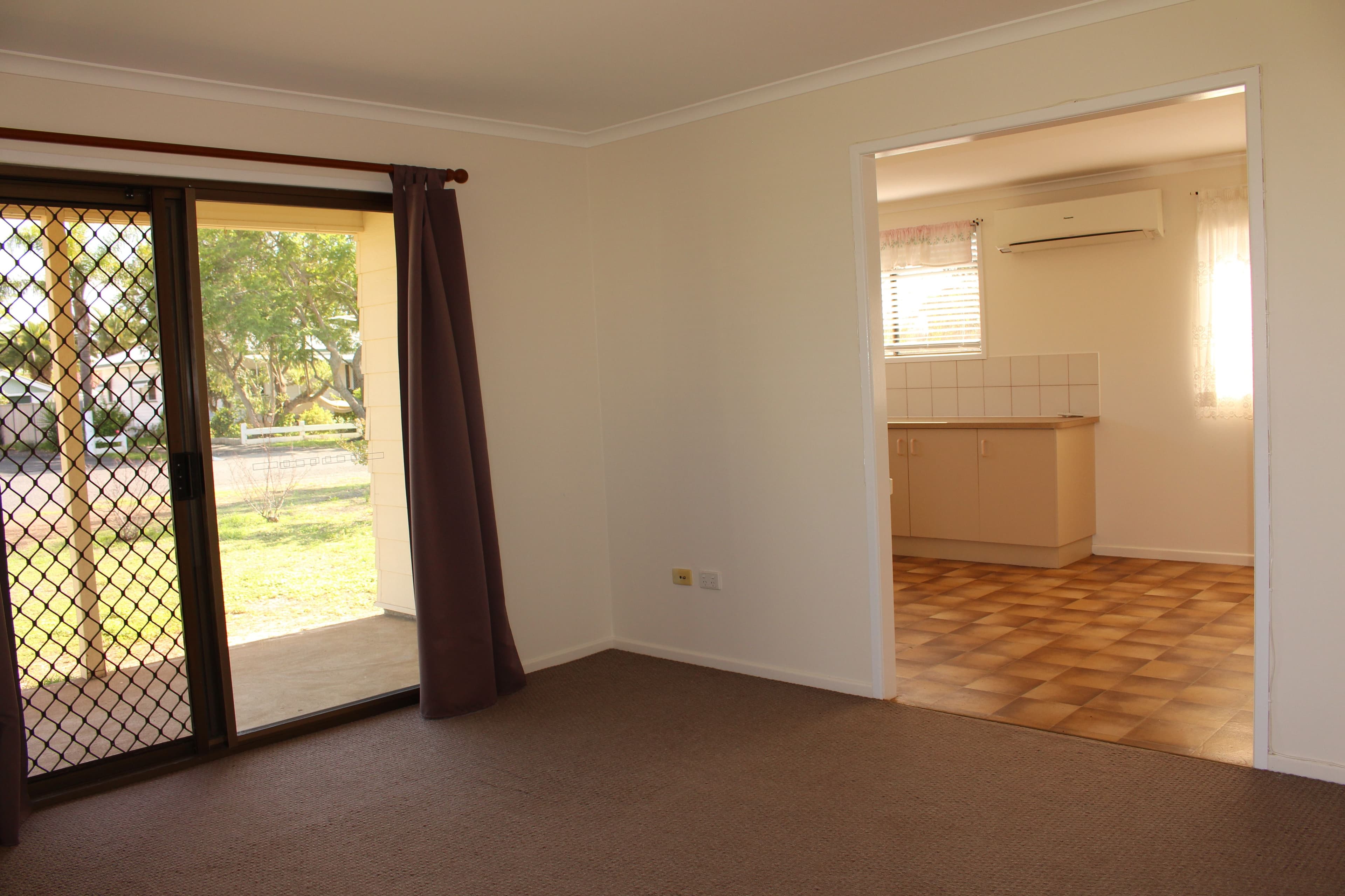 14 Allom Street, Pittsworth QLD 4356, Pittsworth - Thumbnail 2