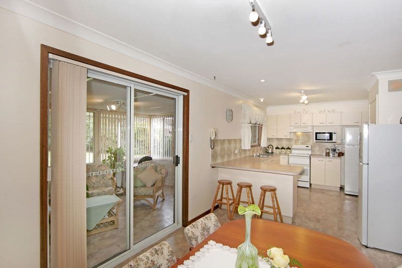8 Carnation Close, BATEAU BAY NSW 2261, Bateau Bay - Thumbnail 5