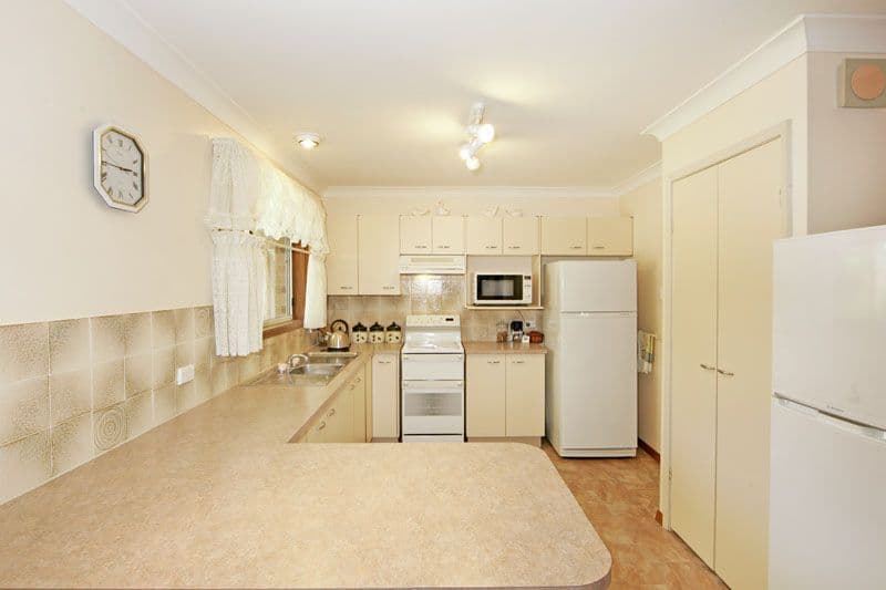 8 Carnation Close, BATEAU BAY NSW 2261, Bateau Bay - Thumbnail 6