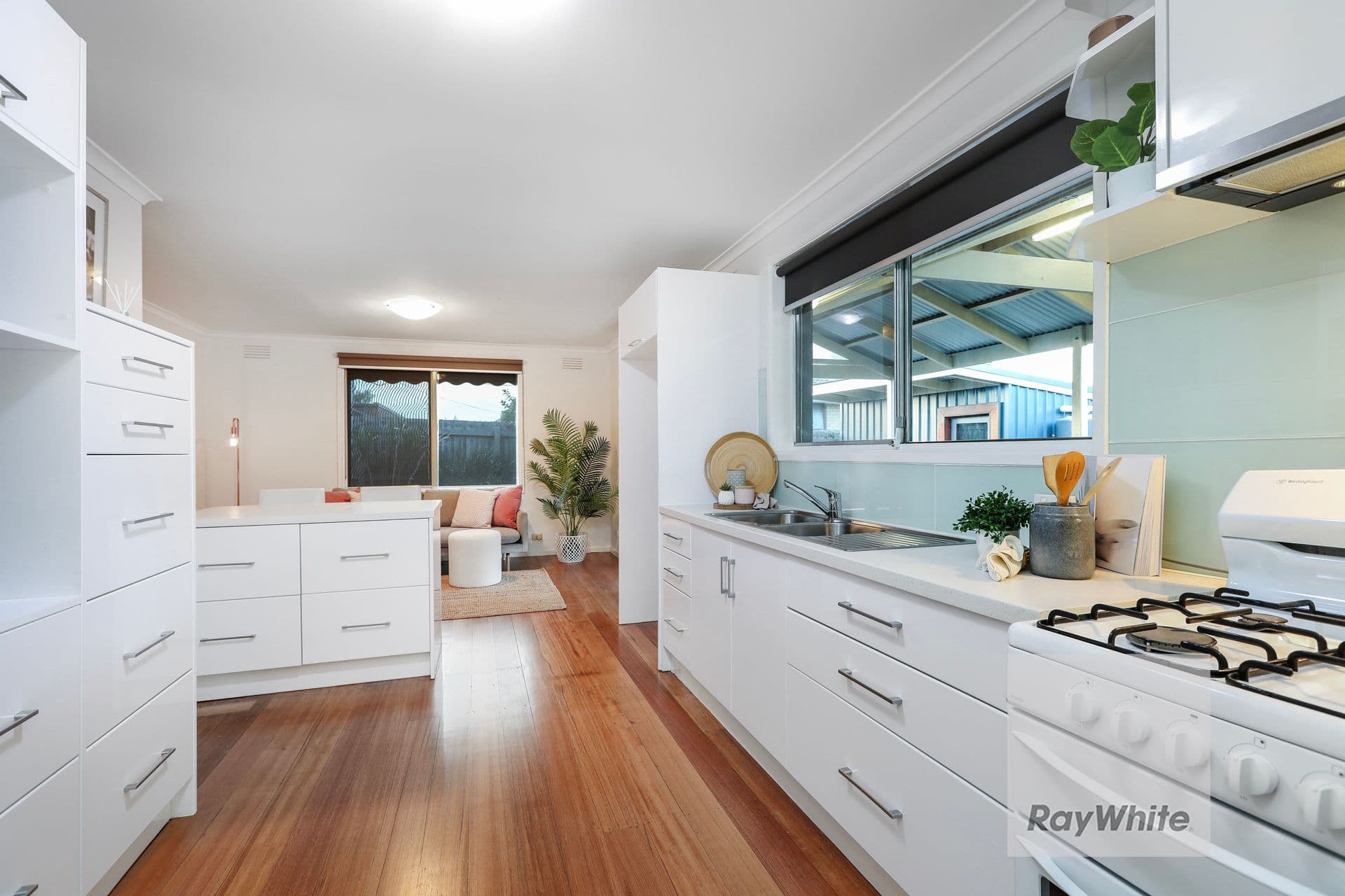 6 Galway Grove, Gladstone Park VIC 3043, Gladstone Park - Thumbnail 5