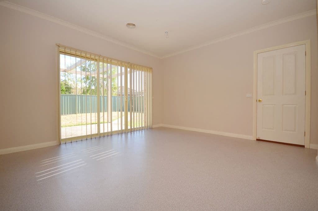 13 Garden Court, LAKE GARDENS VIC 3355, Lake Gardens - Thumbnail 4