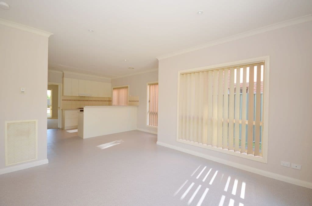 13 Garden Court, LAKE GARDENS VIC 3355, Lake Gardens - Thumbnail 5