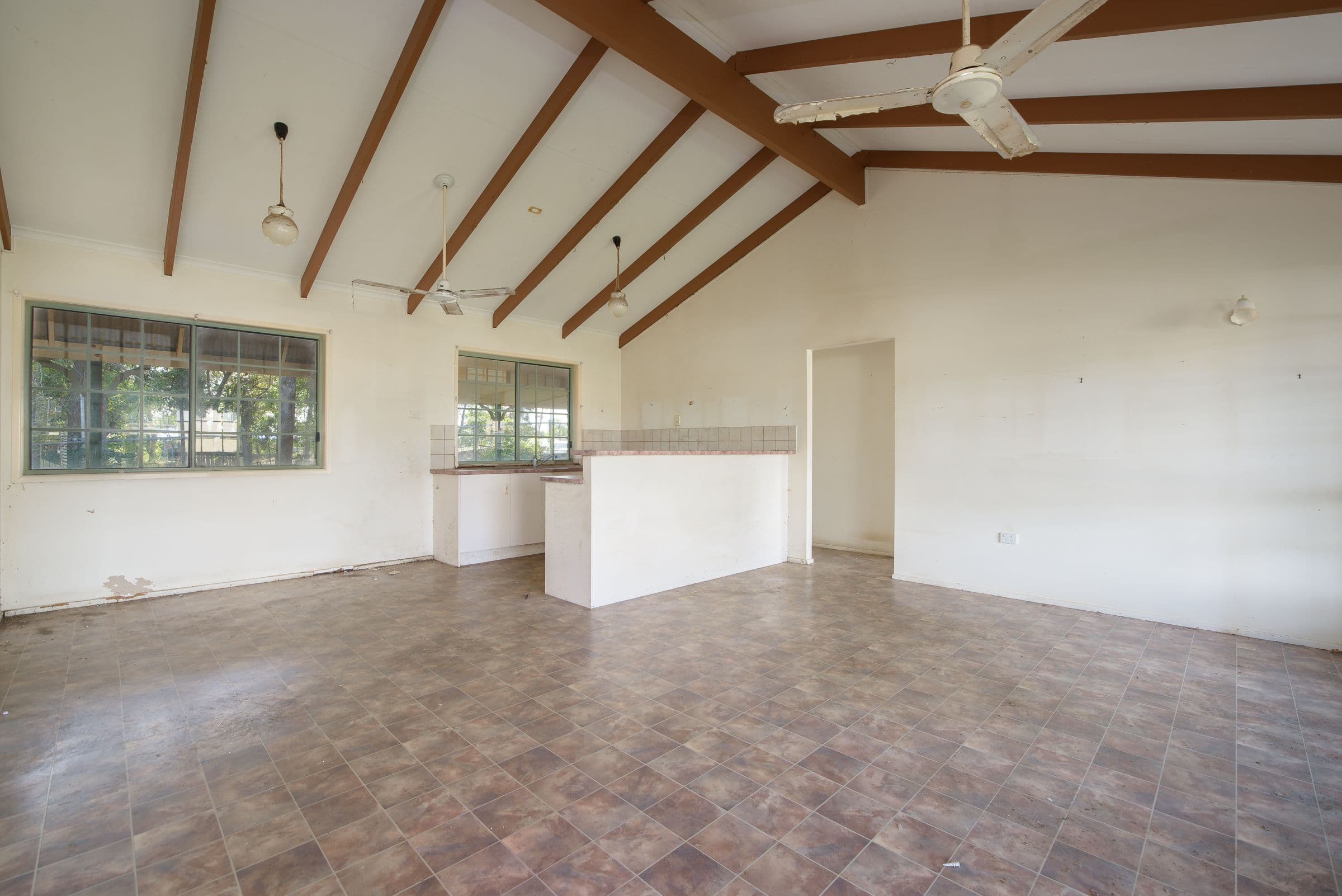63 Cremorne Drive, Tannum Sands QLD 4680, Tannum Sands - Thumbnail 3