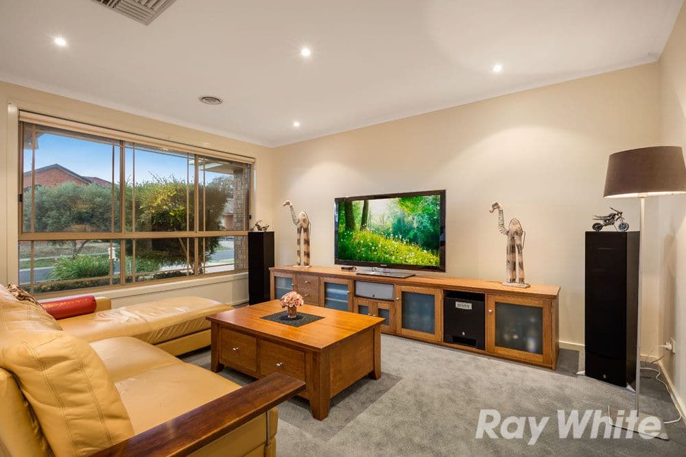 5 The Seekers Crescent, Mill Park VIC 3082, Mill Park - Thumbnail 2