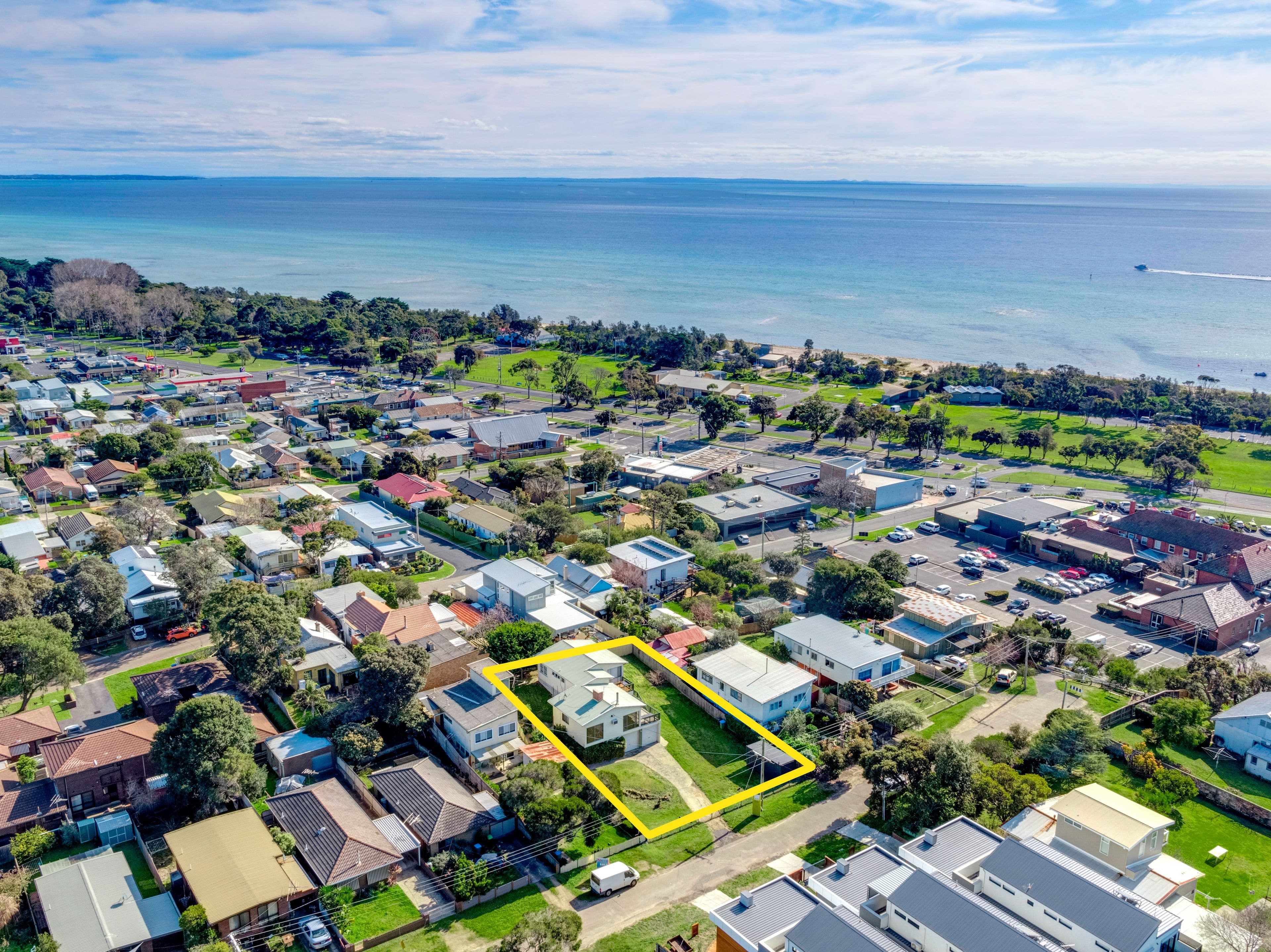 20 Eighth Avenue, Rosebud VIC 3939, Rosebud - Thumbnail 3