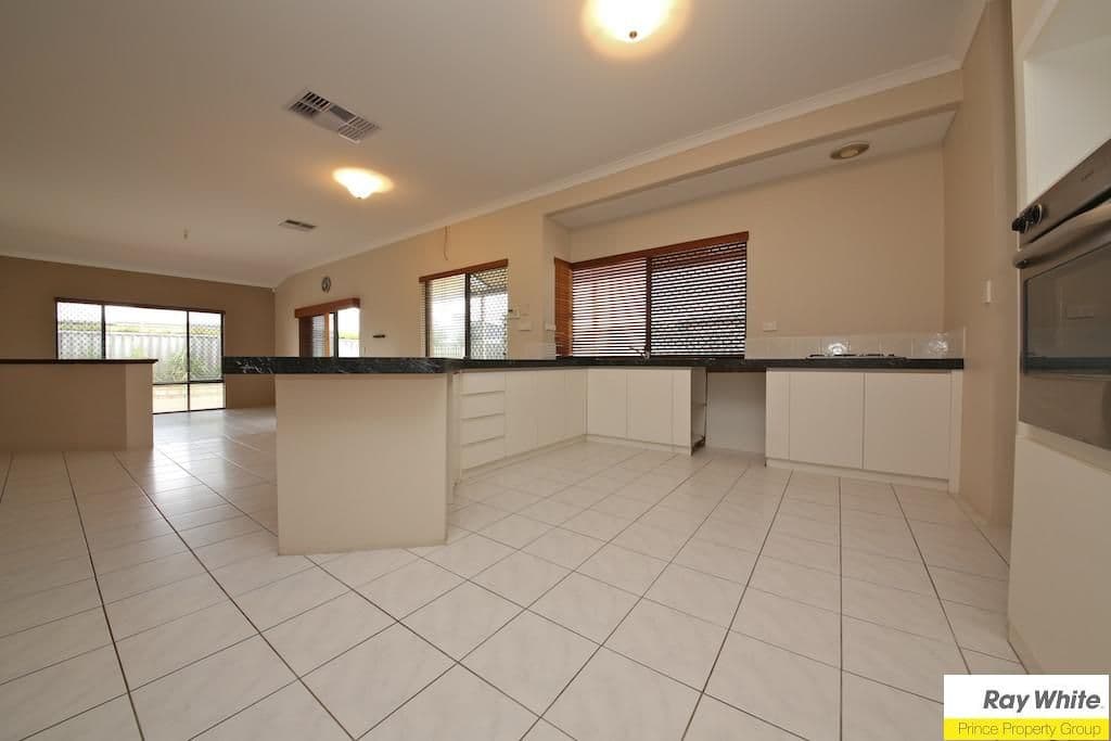 1 Portland Mews, BEECHBORO WA 6063, Beechboro - Thumbnail 4