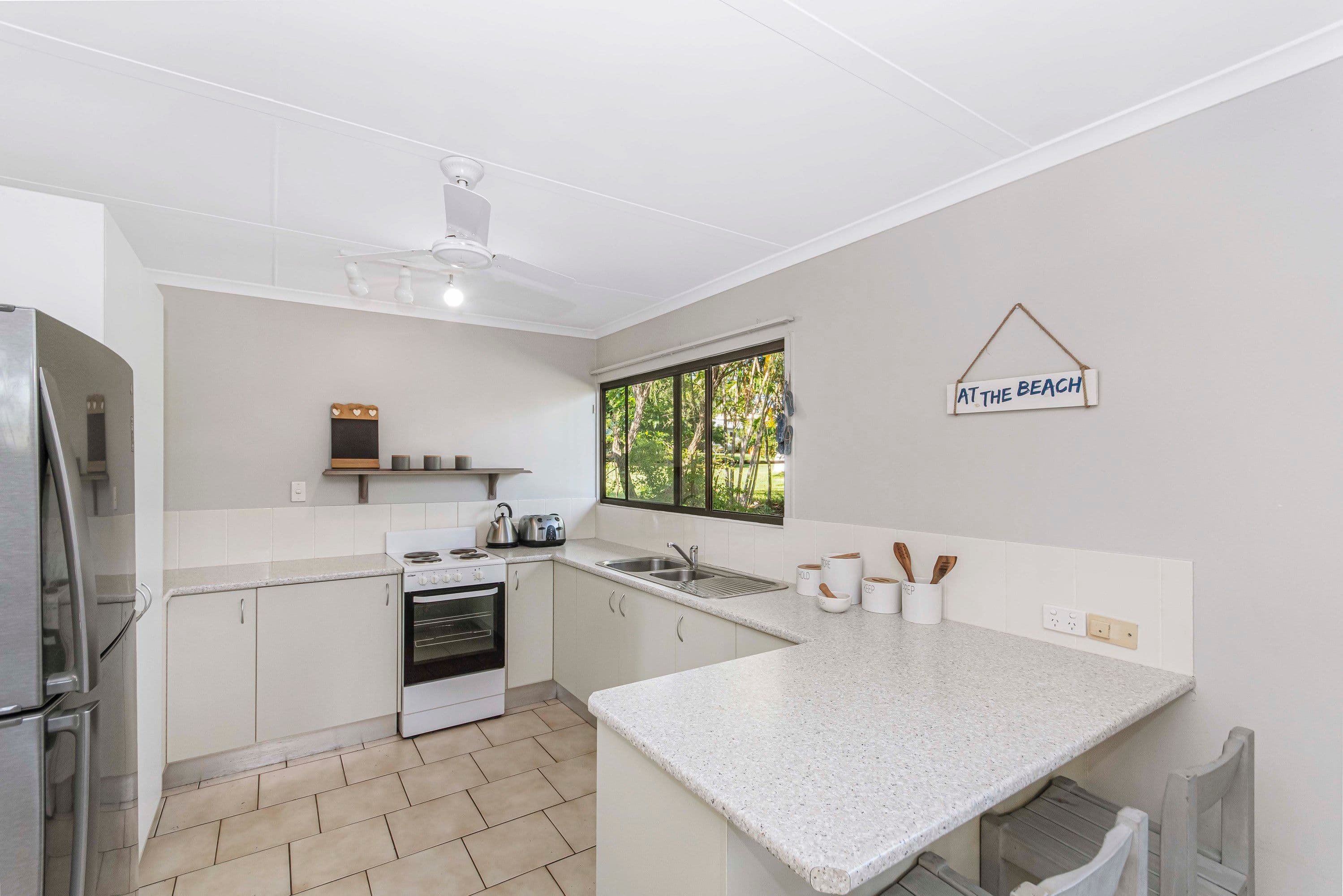 3 Buccaneer Street, SOUTH MISSION QLD 4852, South Mission Beach - Thumbnail 5