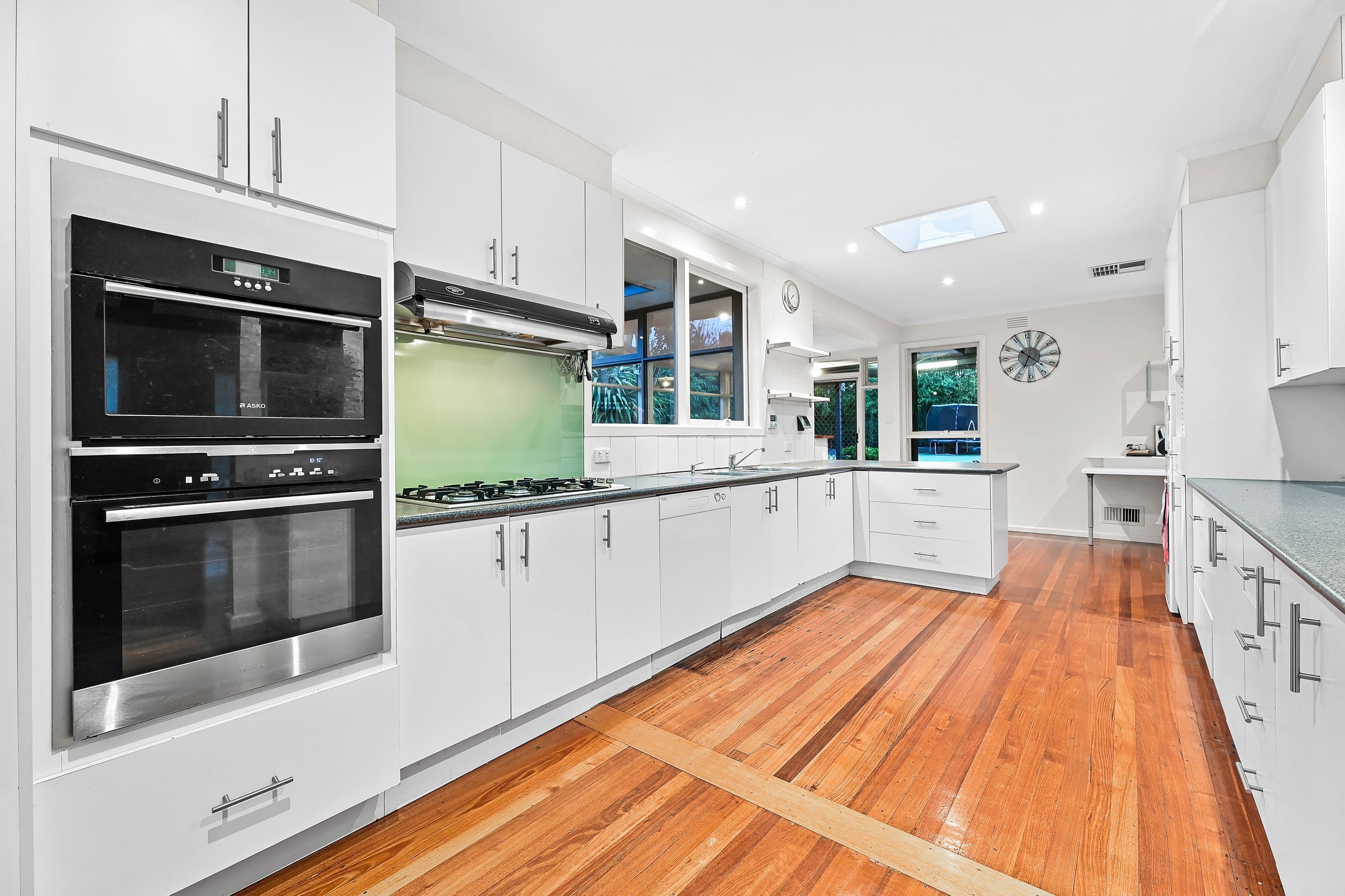 10 Eriden Close, Glen Waverley VIC 3150, Glen Waverley - Thumbnail 3