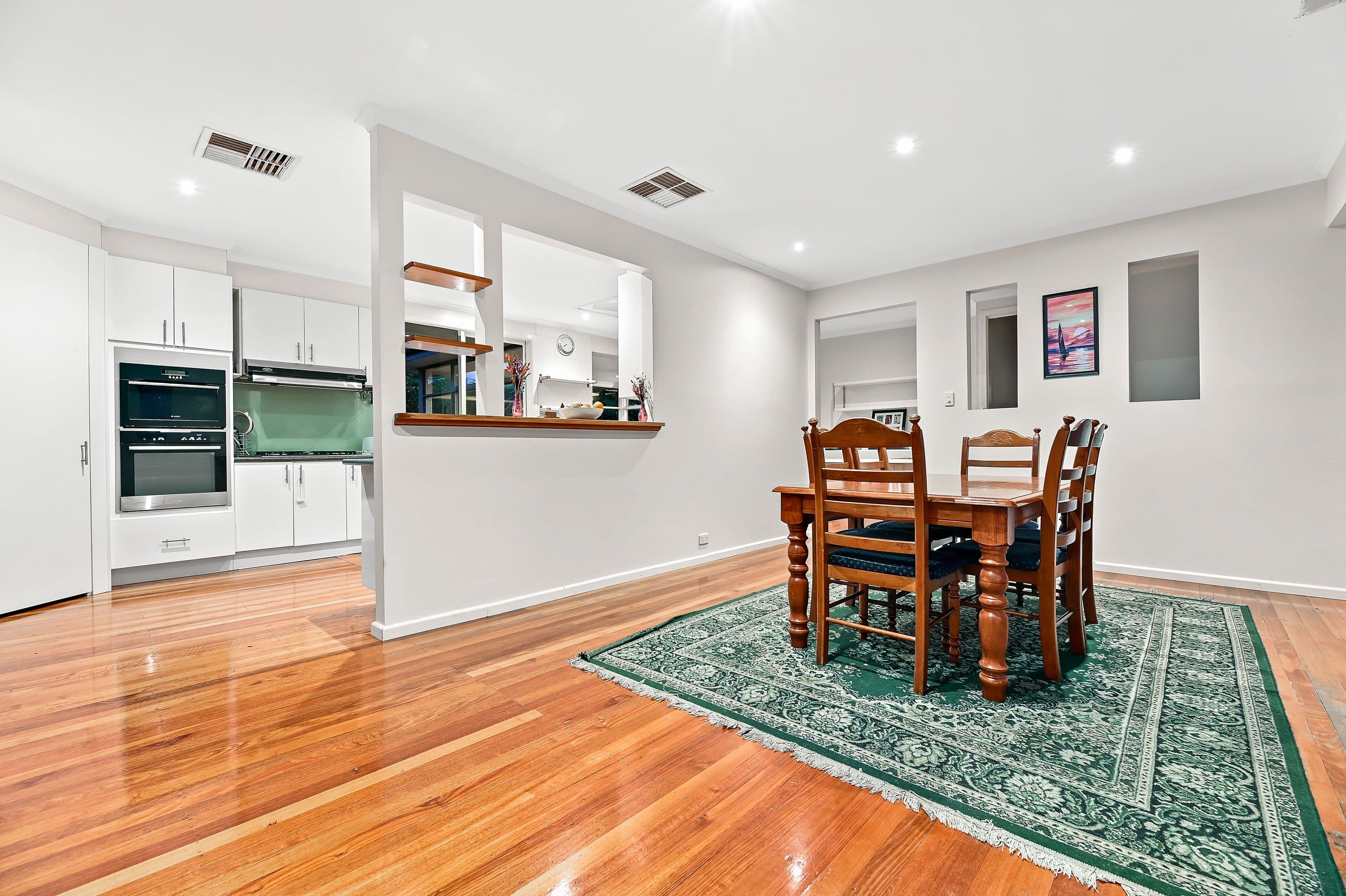 10 Eriden Close, Glen Waverley VIC 3150, Glen Waverley - Thumbnail 4