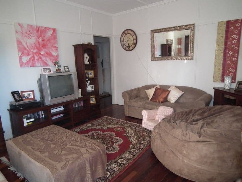 9 Christensen Crescent, MARYBOROUGH QLD 4650, Maryborough - Thumbnail 2