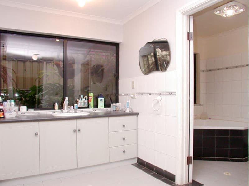 79 Glendale Avenue, FLAGSTAFF HILL SA 5159, Flagstaff Hill - Thumbnail 6