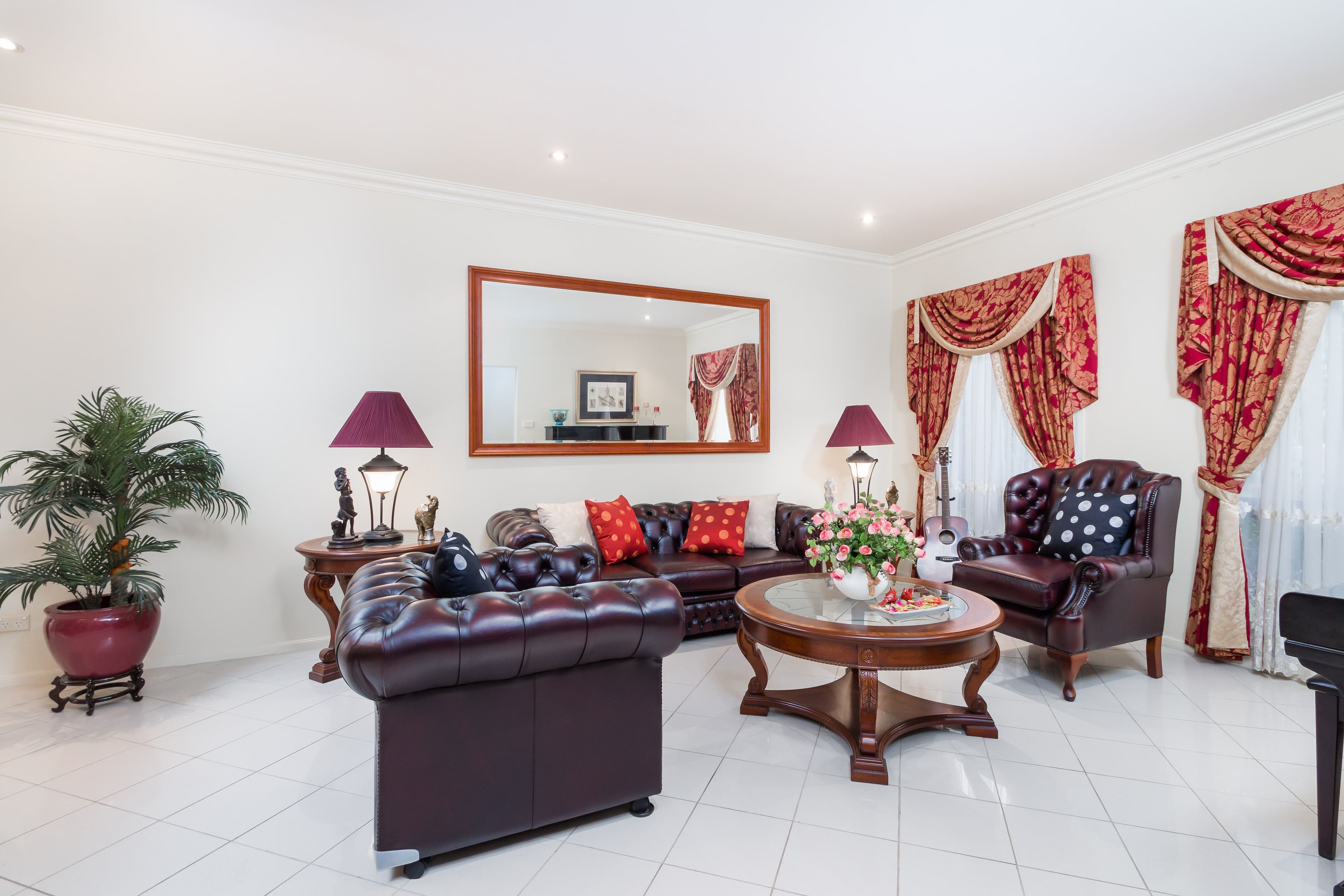 14 Kirton Street, Stanhope Gardens - Thumbnail 2