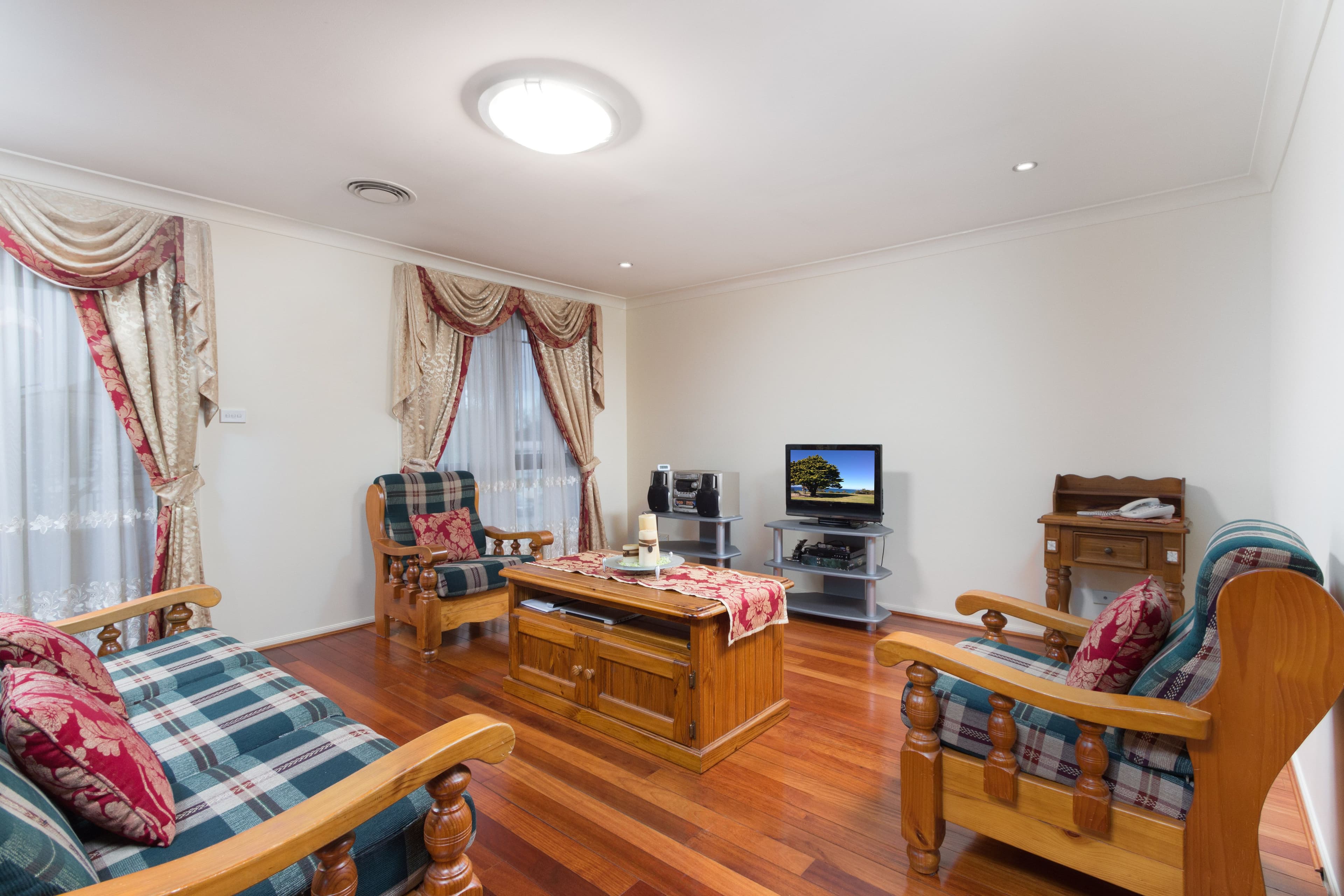 14 Kirton Street, Stanhope Gardens - Thumbnail 7