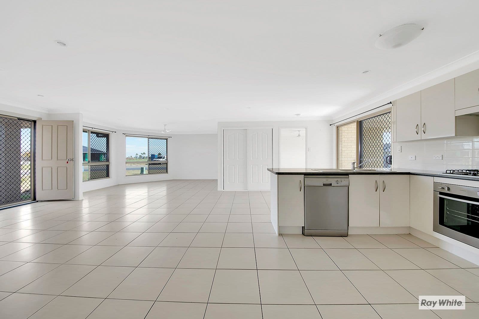 39 San Marino Way, Zilzie QLD 4710, Zilzie - Thumbnail 5