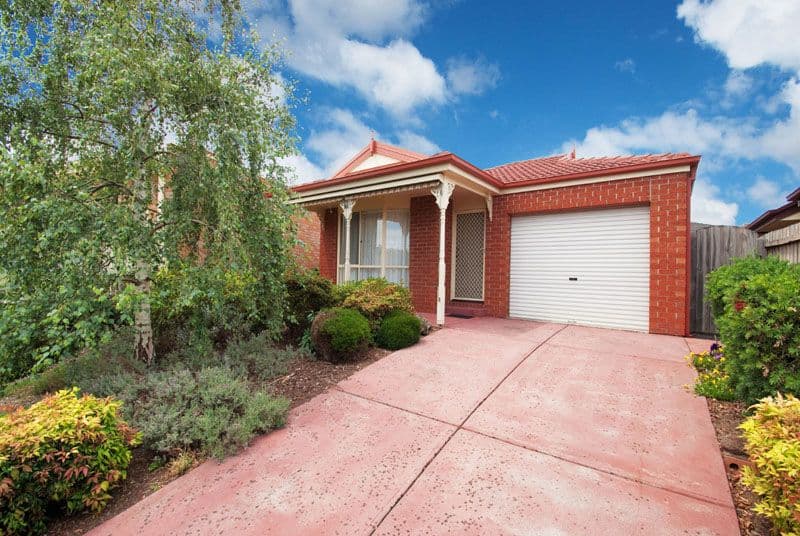 6 HILLRISE Crescent, CHIRNSIDE PARK VIC 3116, Chirnside Park - Image 1
