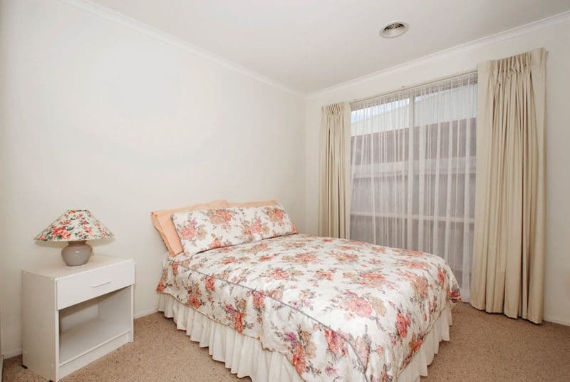 6 HILLRISE Crescent, CHIRNSIDE PARK VIC 3116, Chirnside Park - Thumbnail 7