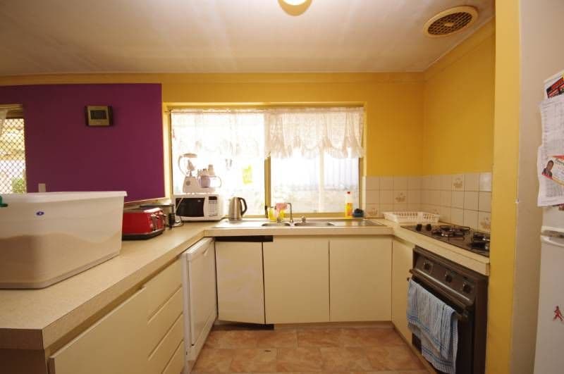 11 Fragrant Gardens, MIRRABOOKA WA 6061, Mirrabooka - Thumbnail 4