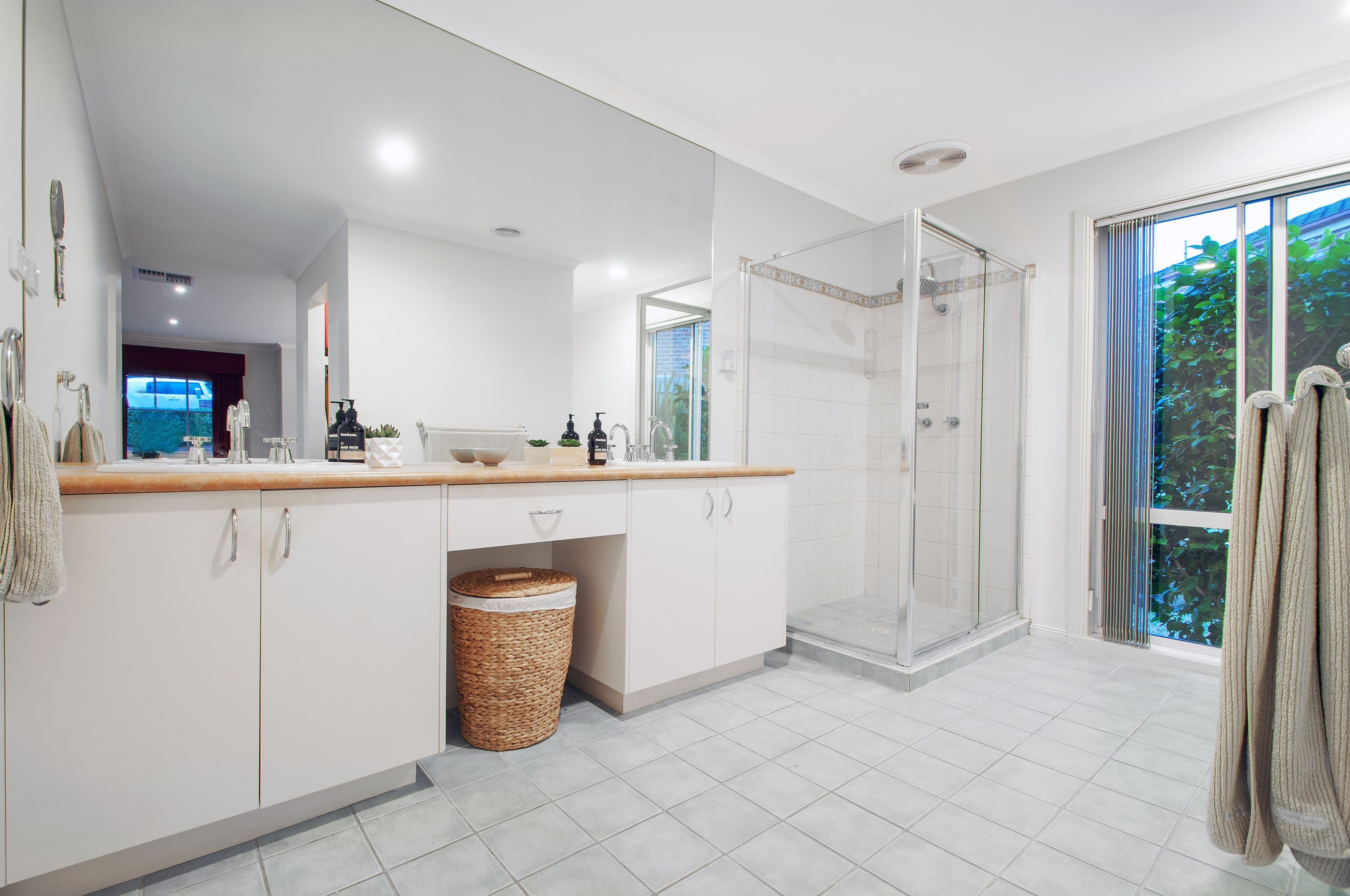 12 YARRA HILL Lane, Chirnside Park VIC 3116, Chirnside Park - Thumbnail 8
