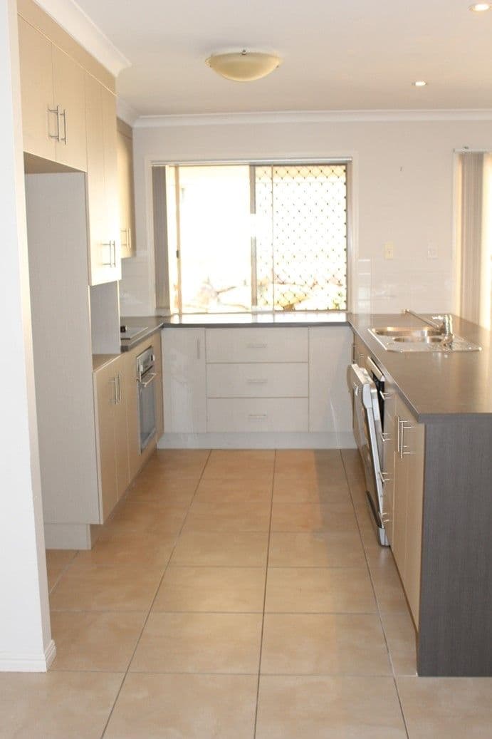 23 Bauhinia Street, Boyne Island QLD 4680, Boyne Island - Thumbnail 2