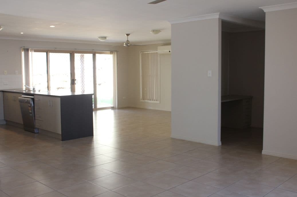 23 Bauhinia Street, Boyne Island QLD 4680, Boyne Island - Thumbnail 4