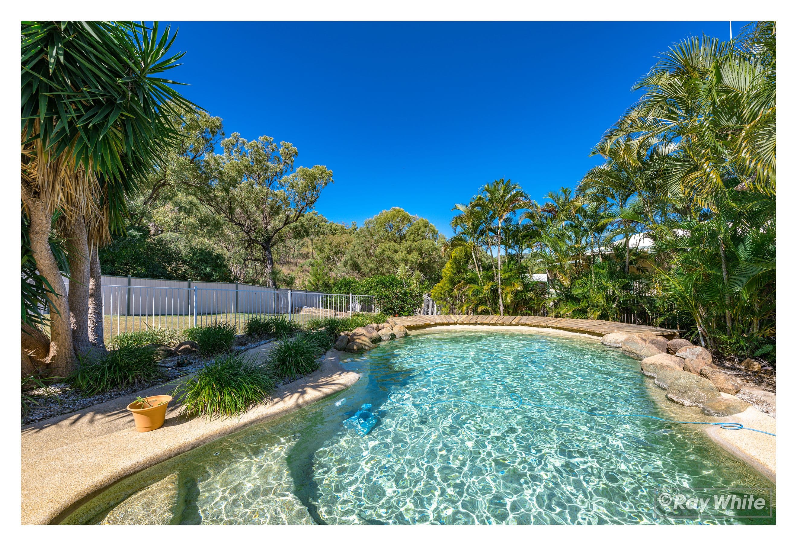 4 Selwyn Crescent, Norman Gardens QLD 4701, Norman Gardens - Thumbnail 3