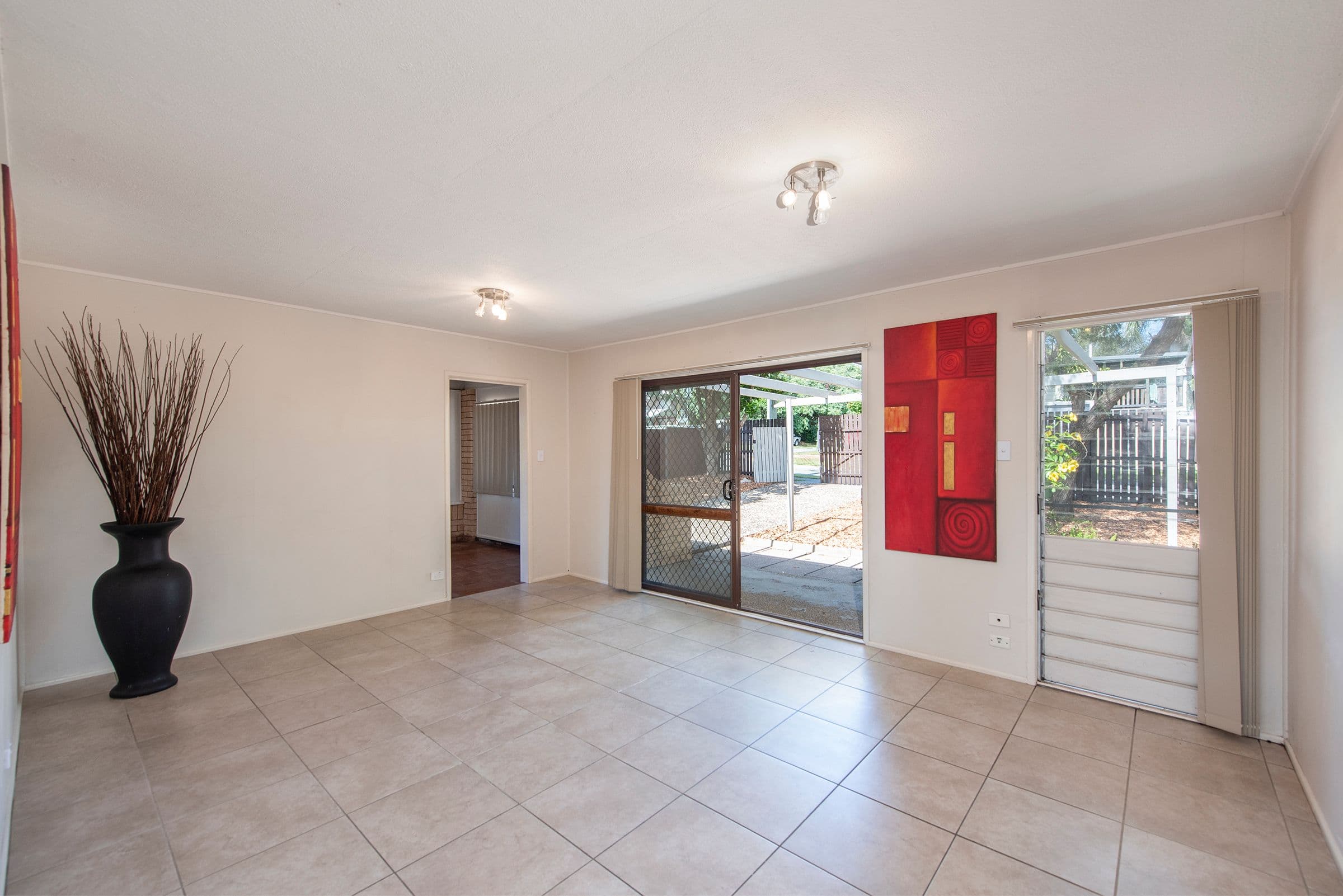 9 Greyash Street, Kingston QLD 4114, Kingston - Thumbnail 3