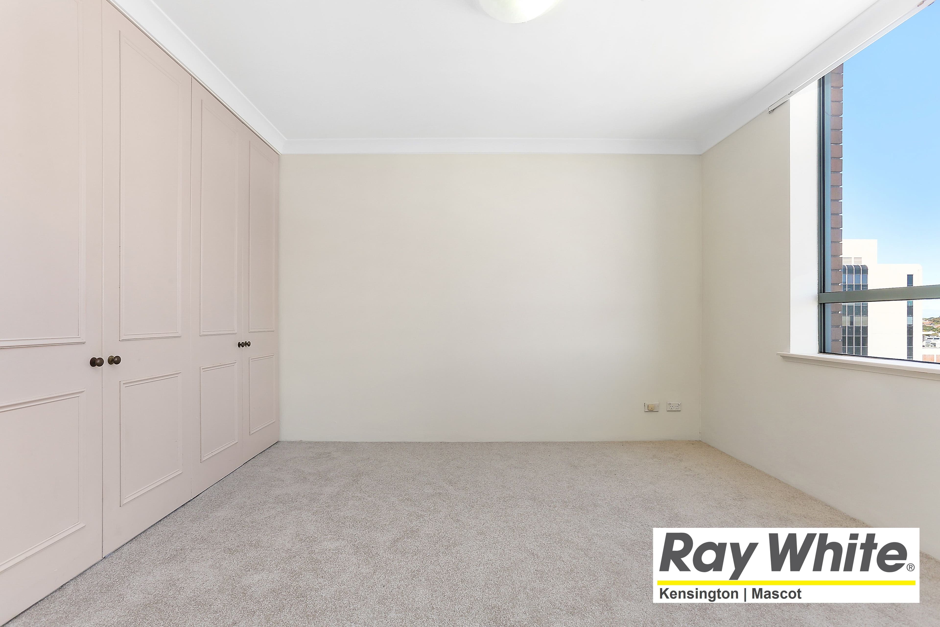 8 Spring Street, Bondi Junction NSW 2022, Bondi Junction - Thumbnail 2