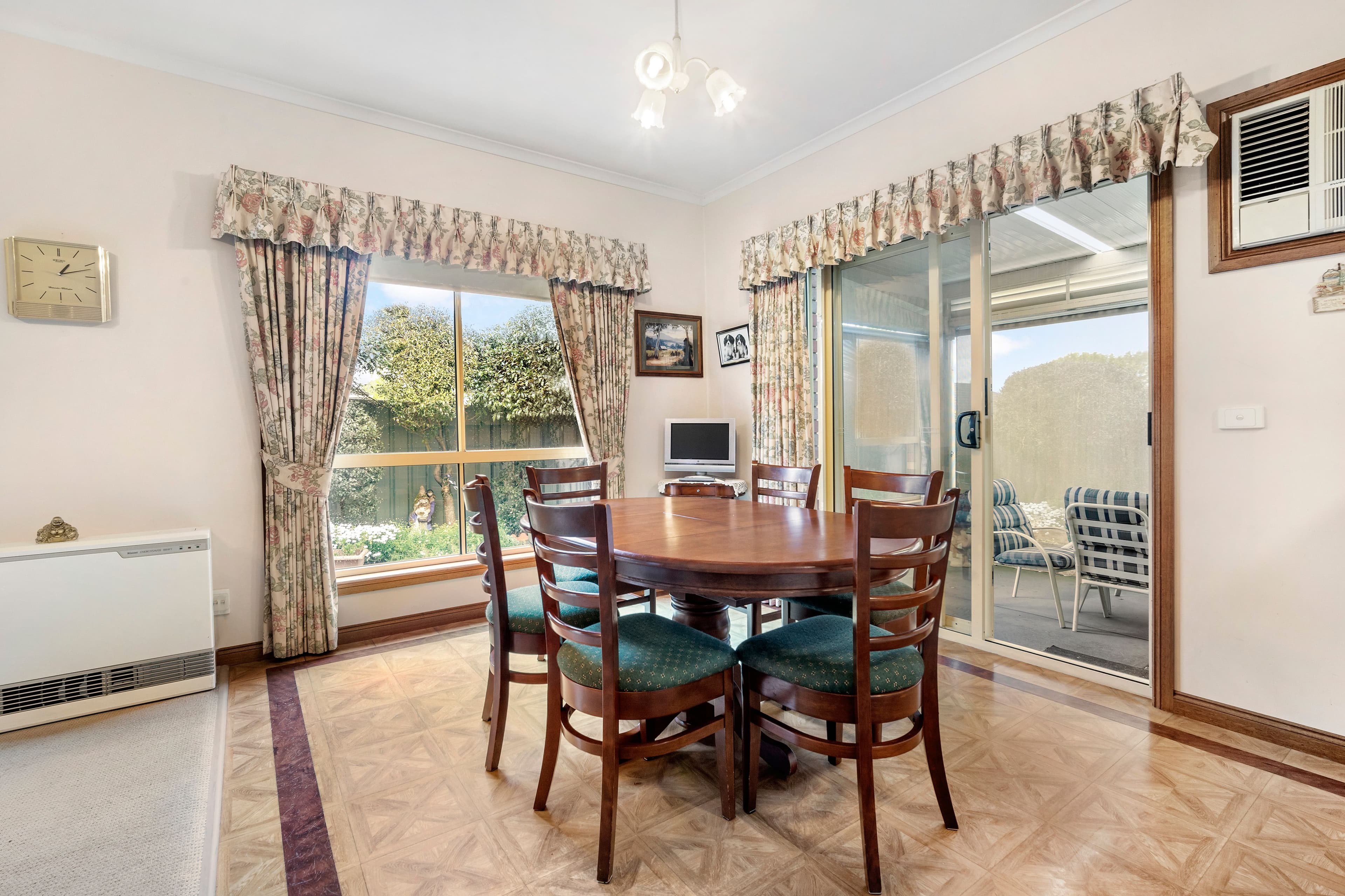 8 Garden Court, Lake Gardens VIC 3355, Lake Gardens - Thumbnail 7