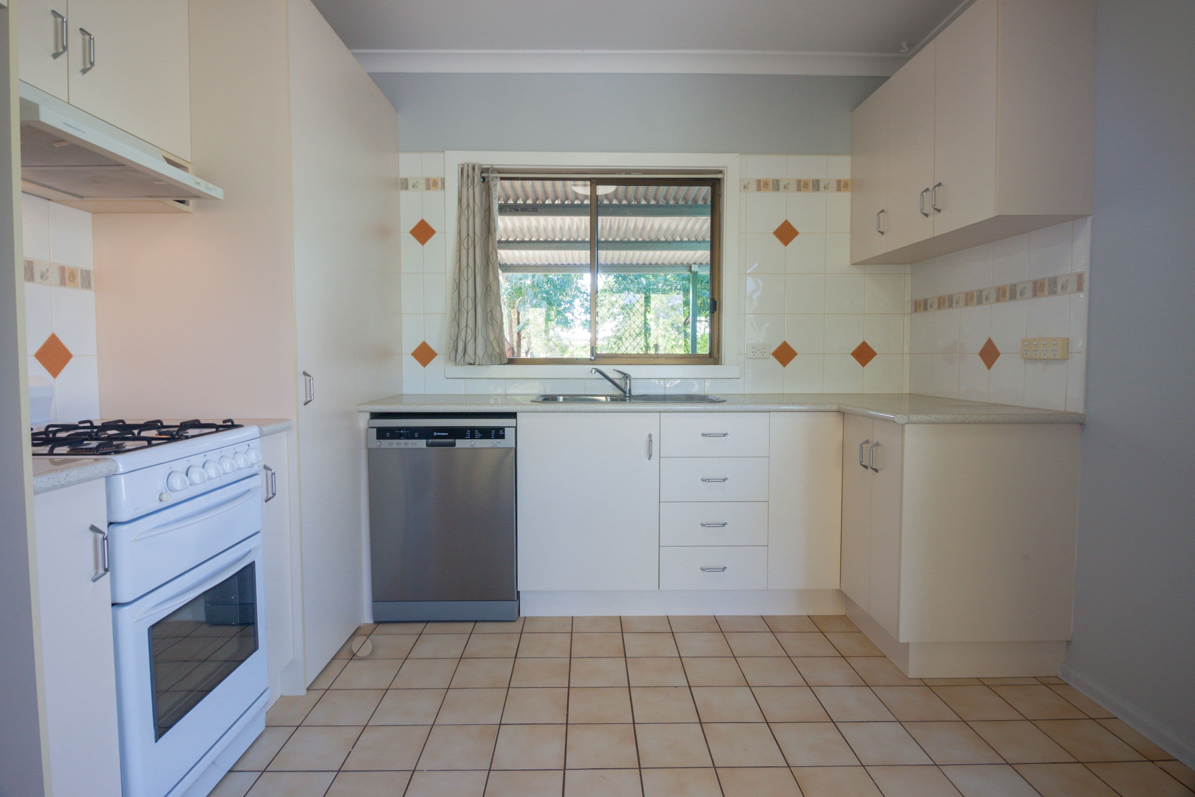 48 Henty Street, Culcairn NSW 2660, Culcairn - Thumbnail 2