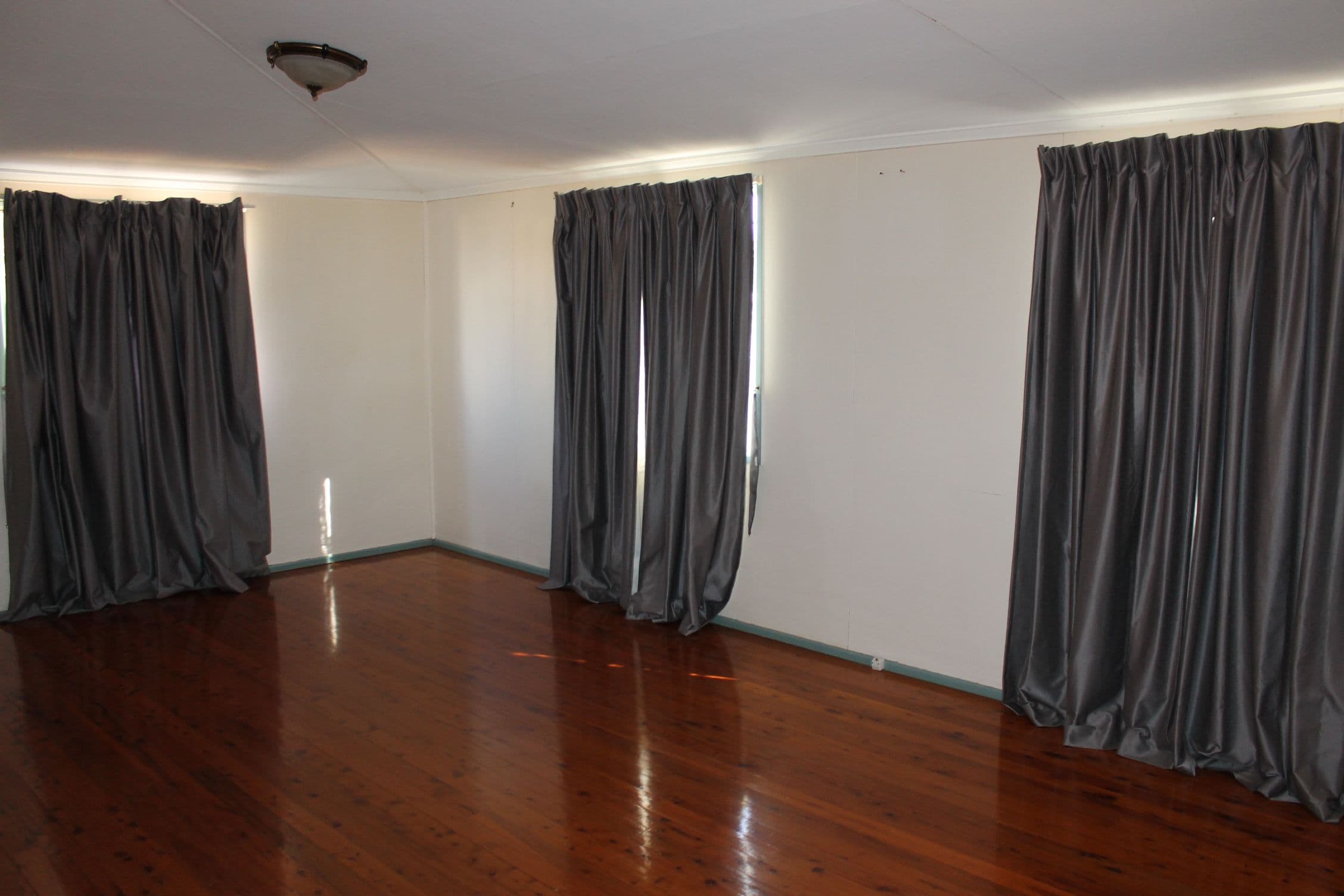 161 Pratten Street, Dalby QLD 4405, Dalby - Thumbnail 2