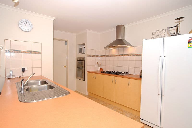 25 Charolais Crescent, Benowa Waters, QLD, 4217, Benowa - Thumbnail 2