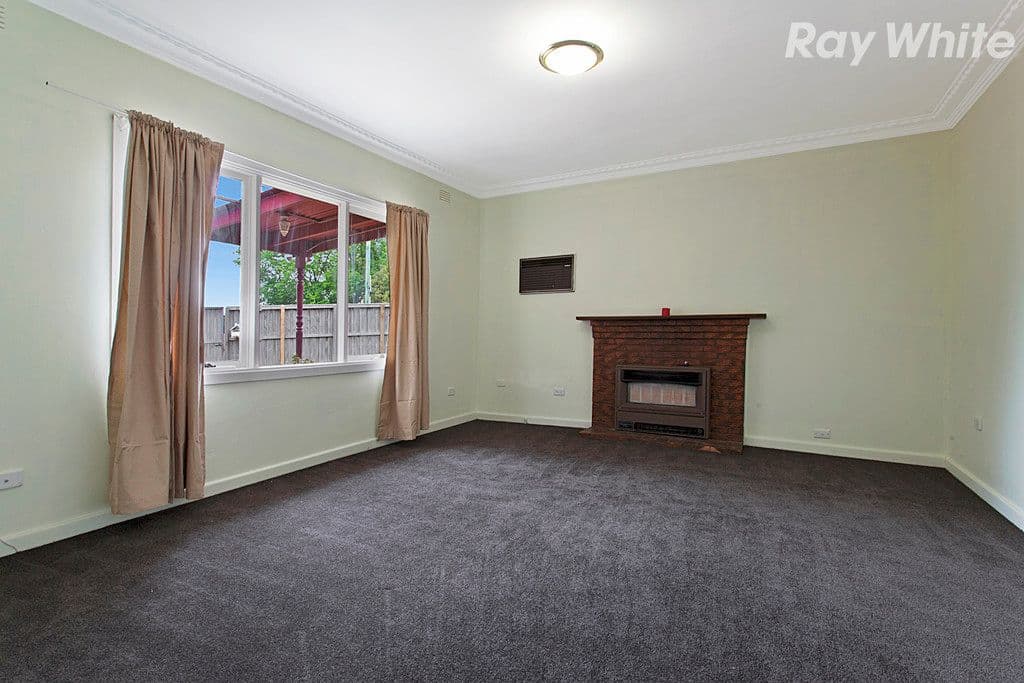 4 Bales Street, Ferntree Gully VIC 3156, Ferntree Gully - Thumbnail 2