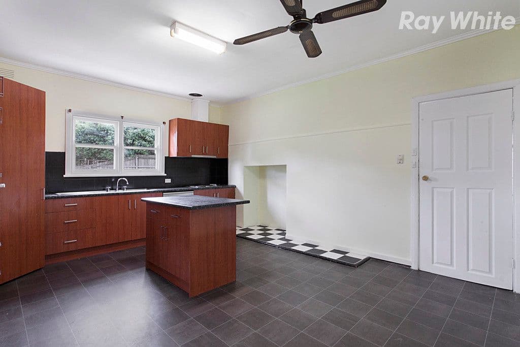 4 Bales Street, Ferntree Gully VIC 3156, Ferntree Gully - Thumbnail 3