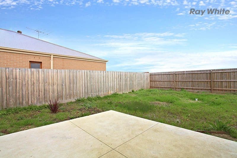 25 Millpond Drive, POINT COOK VIC 3030, Point Cook - Thumbnail 8
