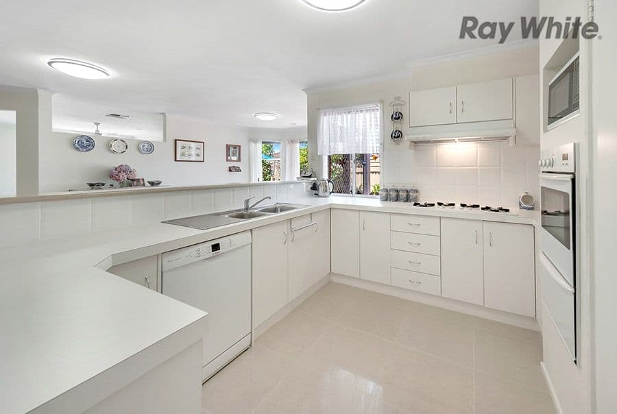 19 Honeysuckle Avenue, Hillside VIC 3037, Hillside - Thumbnail 8