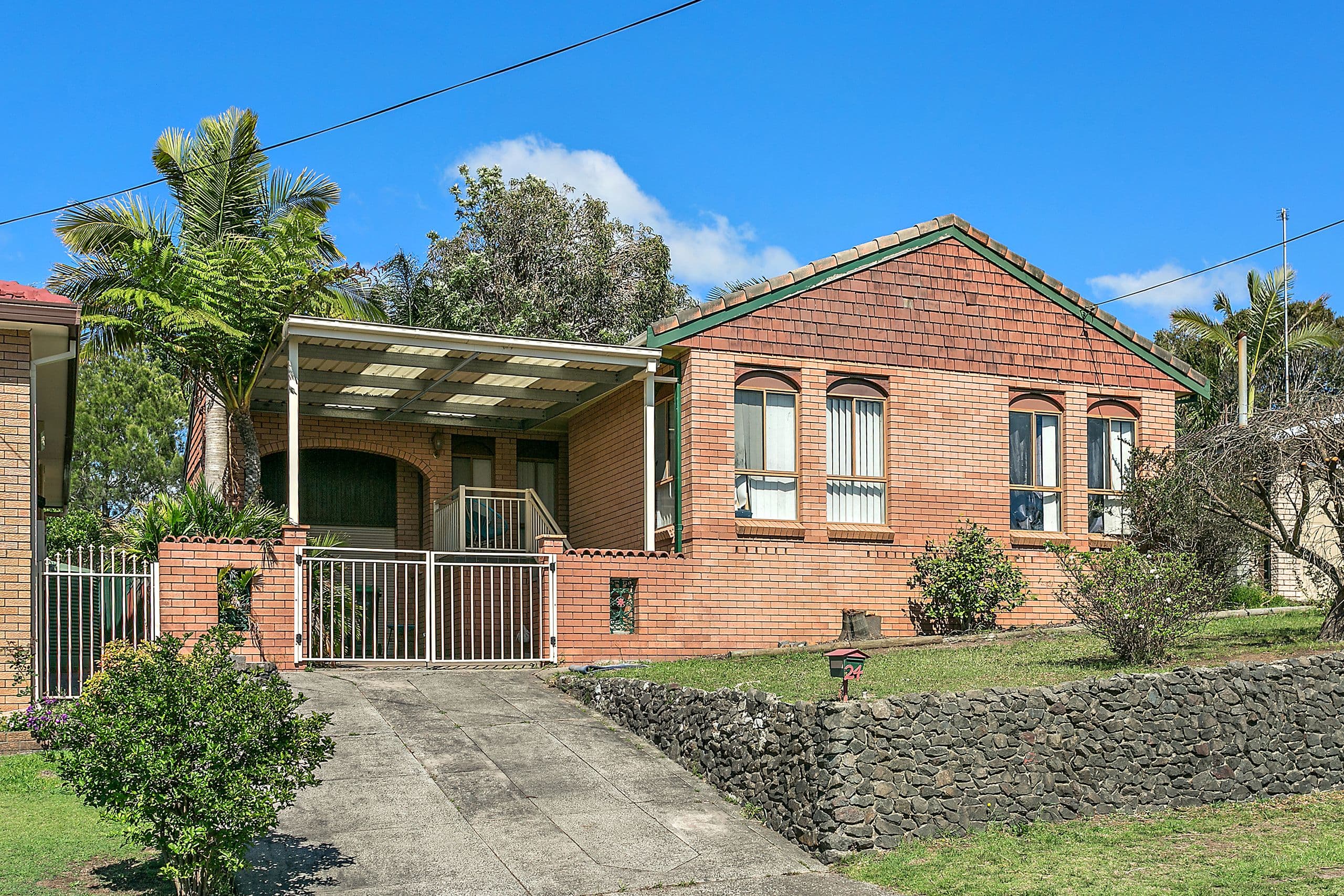 24 Loftus Drive, Barrack Heights - Image 1