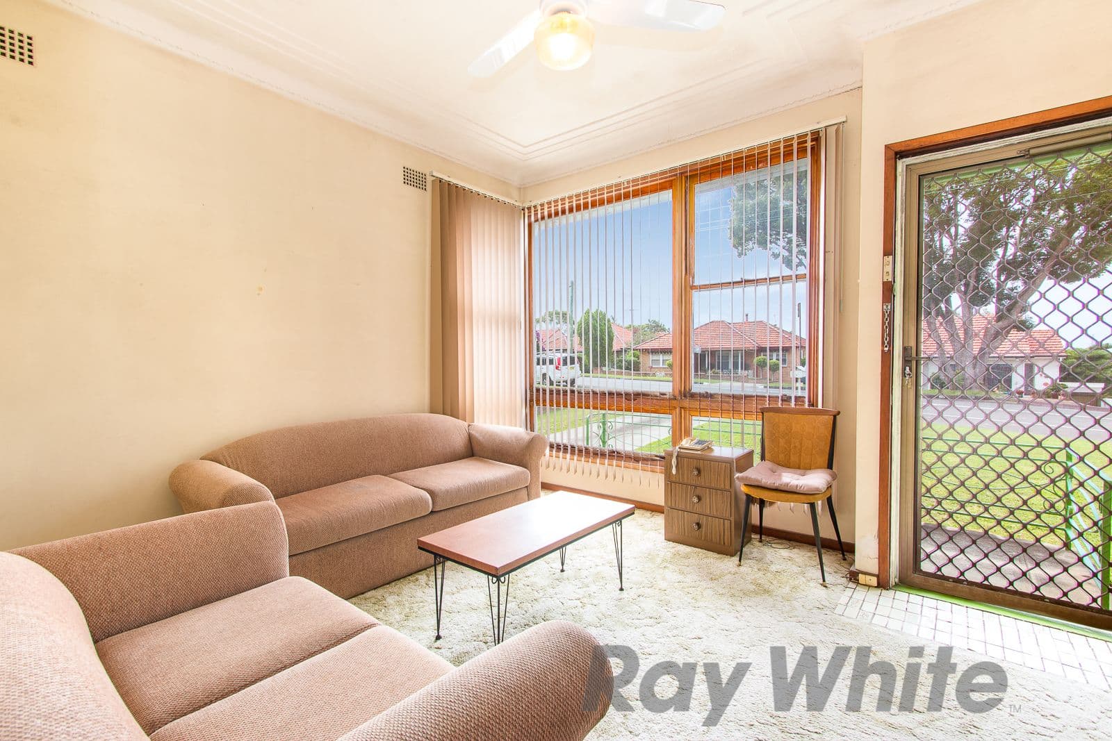 34 Ocean View Parade, Charlestown - Thumbnail 2