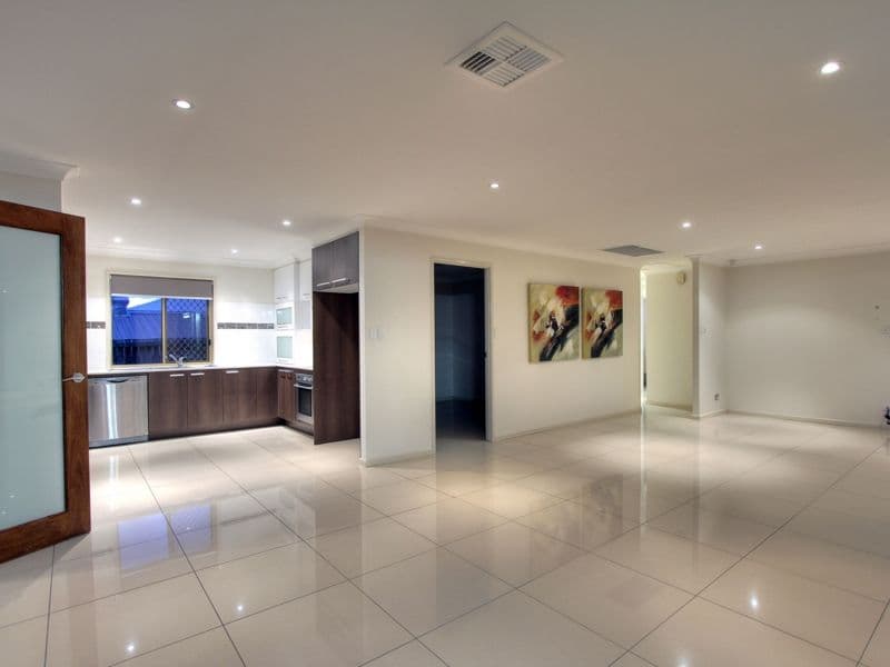 27 Beris Crescent, KURABY QLD 4112, Kuraby - Thumbnail 5