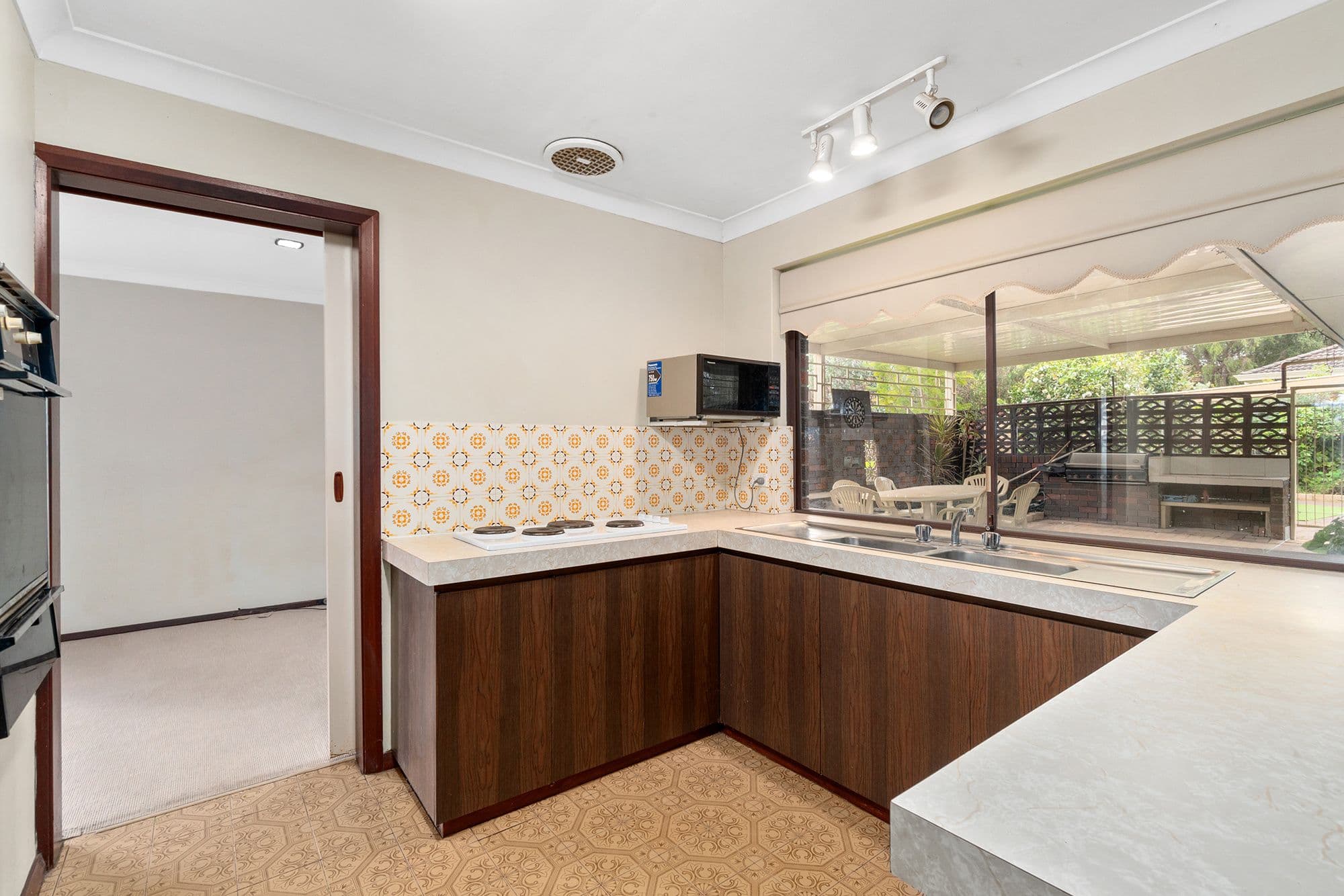 14 Sheoak Court, Forrestfield WA 6058, Forrestfield - Thumbnail 5