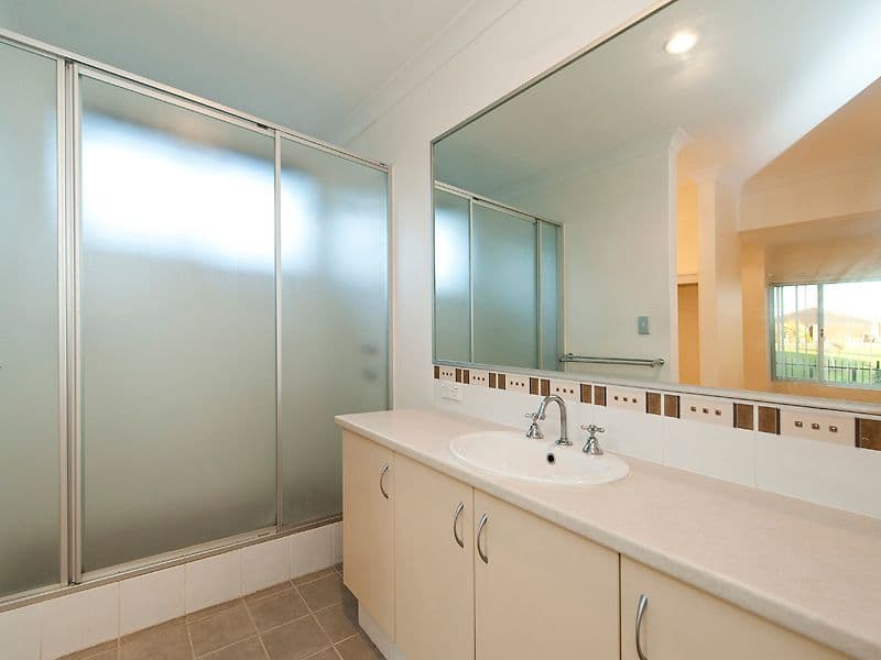 19 Liddard Gardens, Baldivis WA 6171, Baldivis - Thumbnail 3