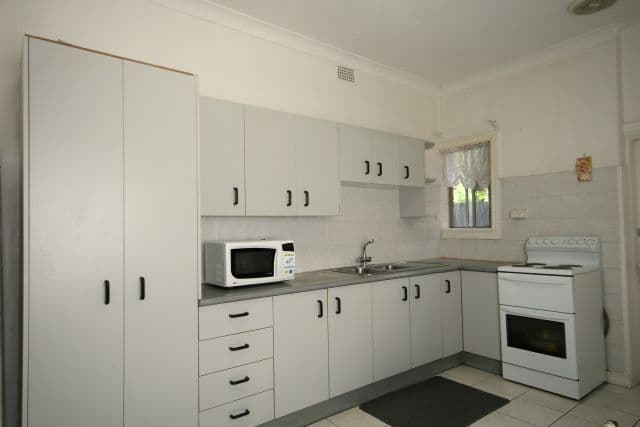 34 Surrey Street, MARRICKVILLE NSW 2204, Marrickville - Thumbnail 2