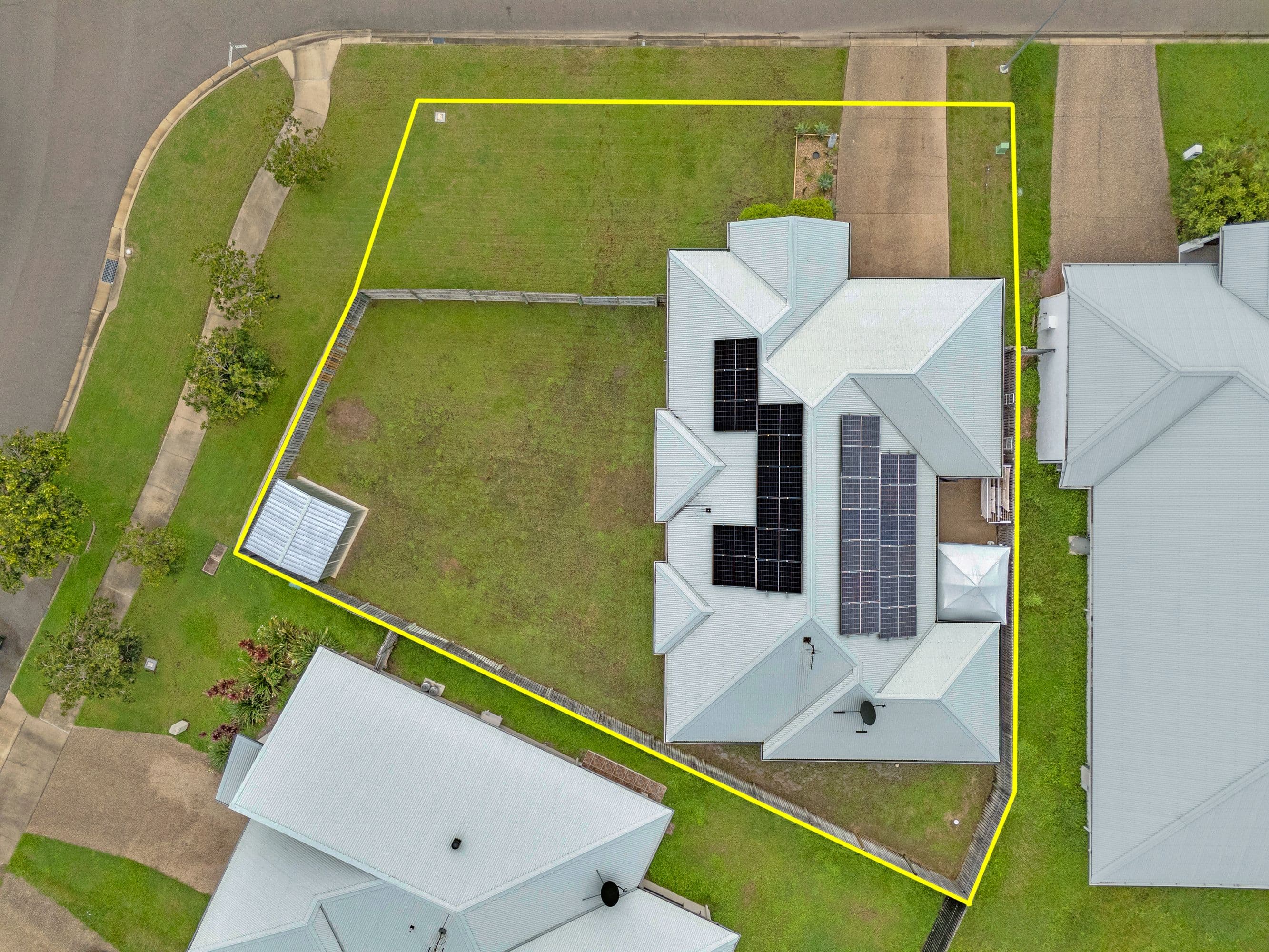 7 Cato Street, Burdell QLD 4818, Burdell - Thumbnail 2