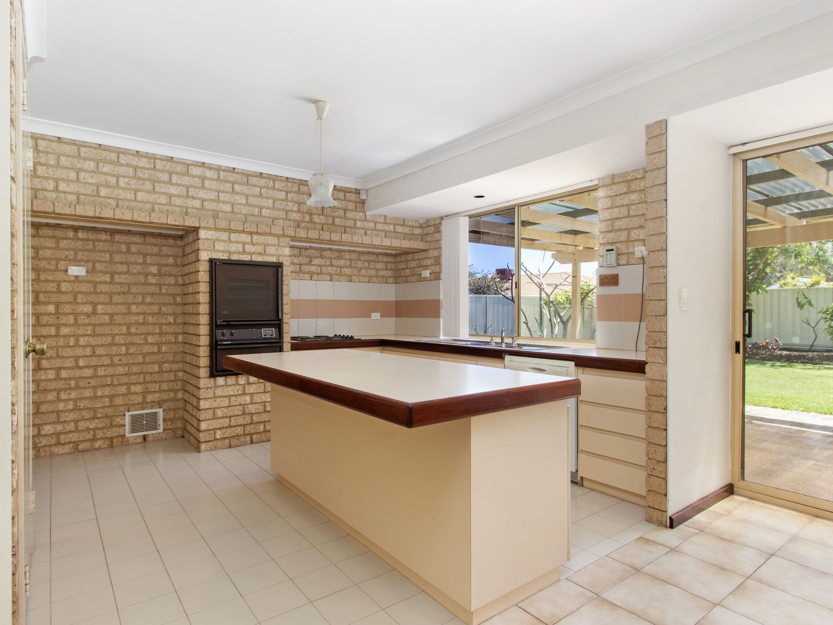10 Adroit Court, Rockingham WA 6168, Rockingham - Thumbnail 4