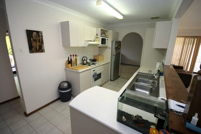 27 Cerberus Avenue, PARKWOOD WA 6147, Parkwood - Thumbnail 2