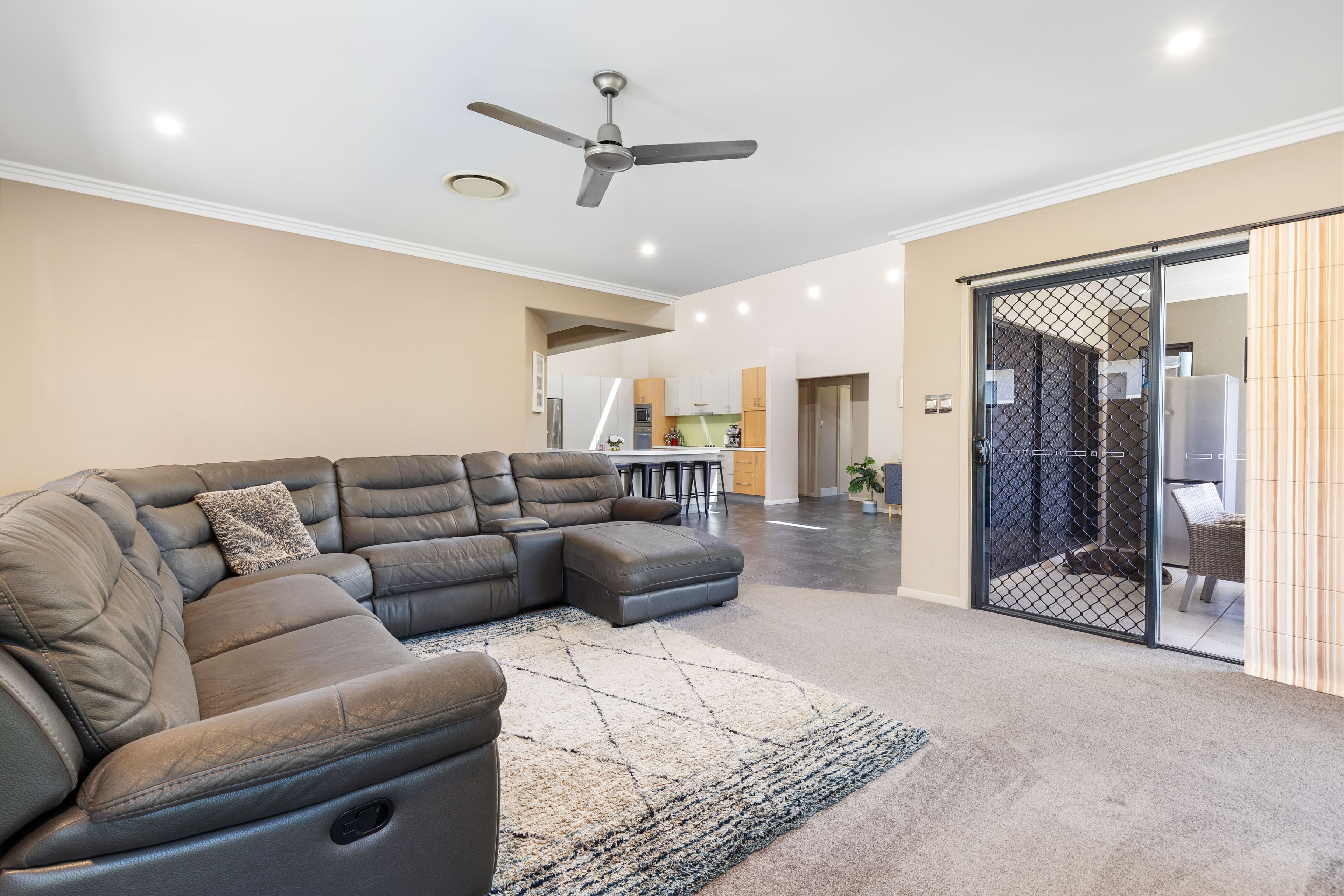 21 Callaghan Street, Emerald QLD 4720, Emerald - Thumbnail 8